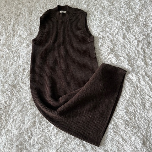 Aritzia Brand Babaton Brown Mock Turtleneck Sleeveless Midi Sweater Dress Size M - Picture 5 of 8